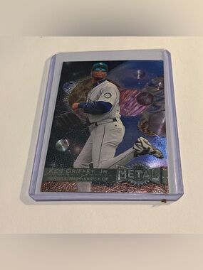 Ken Griffey Jr. 1996 Fleer Metal Universe Baseball Card Ungraded # 107 Vintage